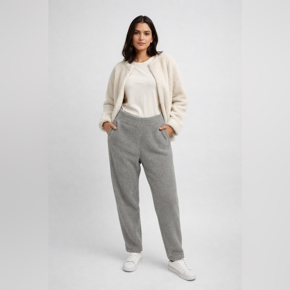 Patagonia Women's Size Medium Gray Polyester Sherpa Pile Synchilla Sweatpants